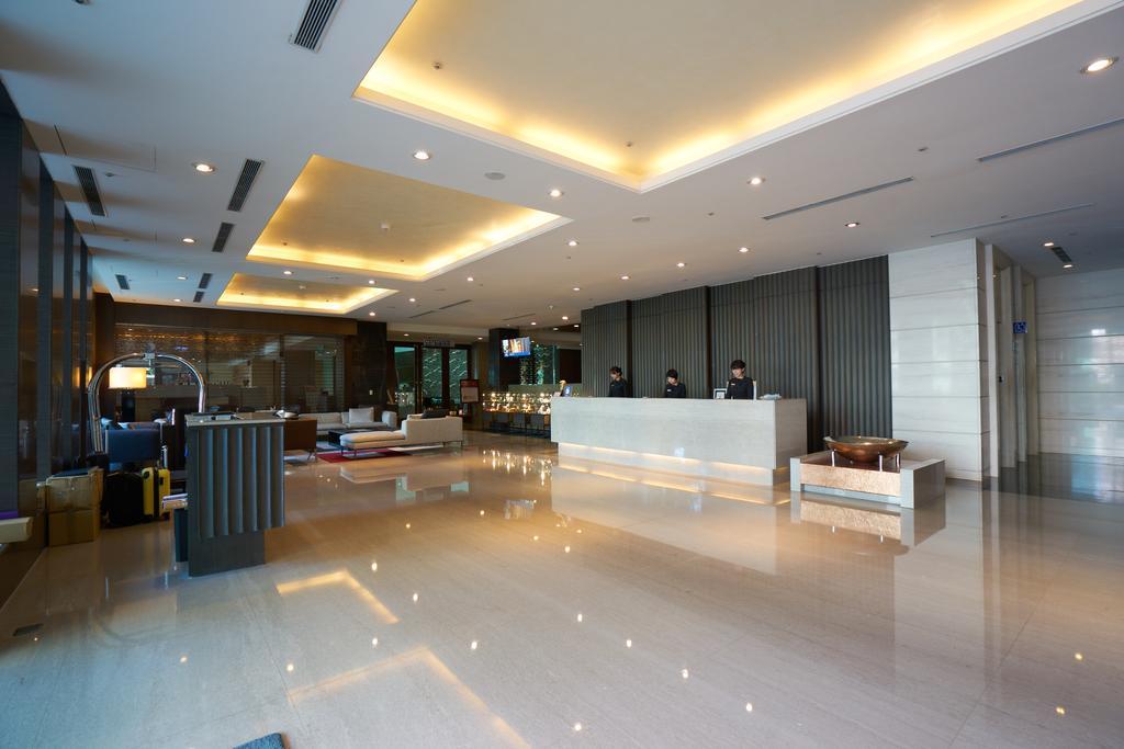 Taipung Suites Tainan Eksteriør bilde